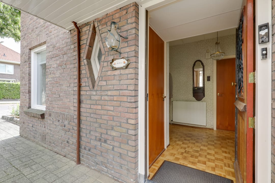 Photo 8 of Vondellaan 11