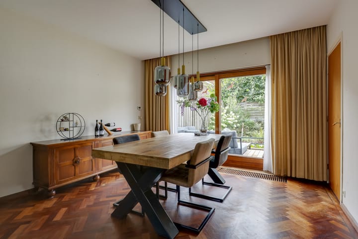 Foto 16 van Vondellaan 11