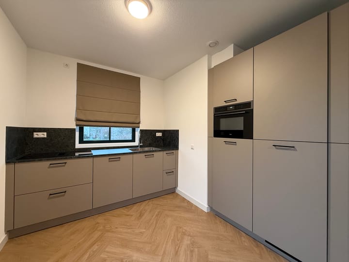 Photo 7 of Westknollendam 77-H