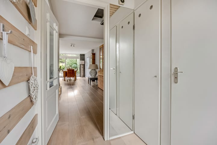 Foto 15 van Castor 62