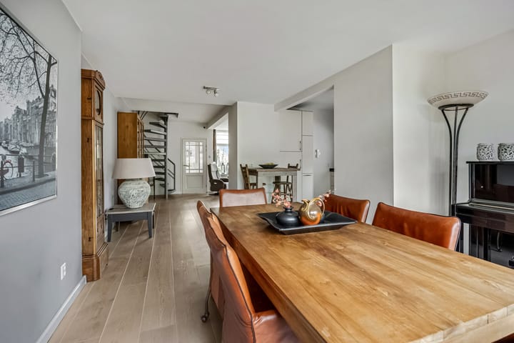 Foto 24 van Castor 62