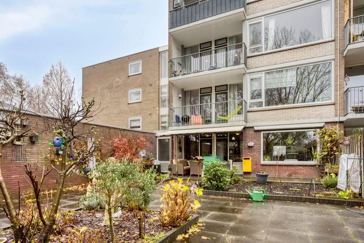 Photo 16 of Oostelijk Halfrond 99