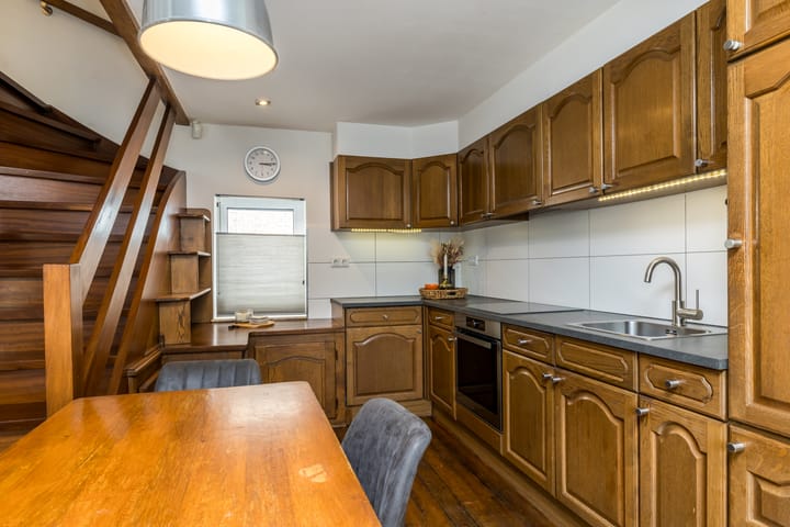 Foto 15 van Burg. Slanghenstraat 97