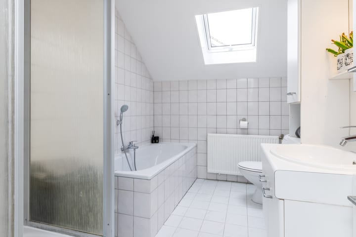 Foto 36 van Burg. Slanghenstraat 97