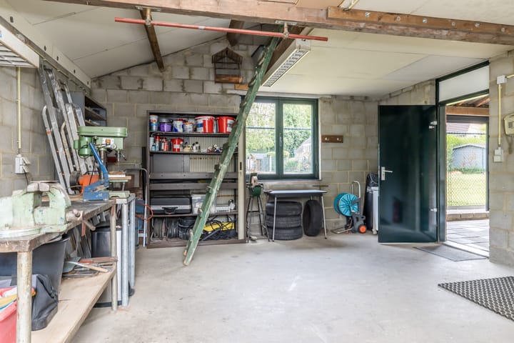 Foto 40 van Burg. Slanghenstraat 97