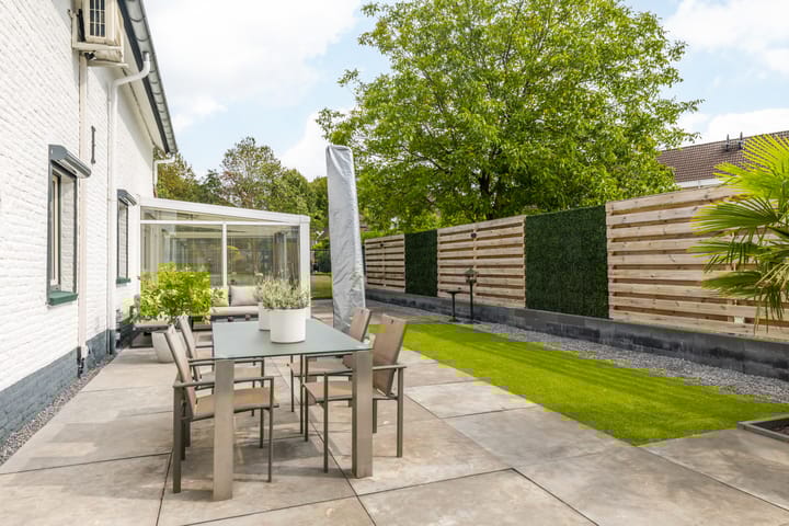 Foto 43 van Burg. Slanghenstraat 97