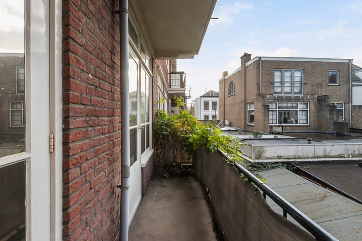 Photo 5 of Johan de Wittstraat 61