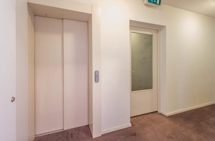 Foto 6 van Burgemeester De Monchyplein 42