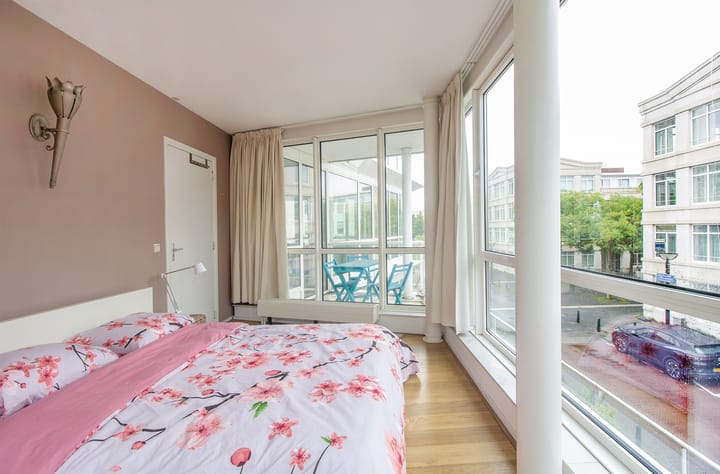 Foto 14 van Burgemeester De Monchyplein 42