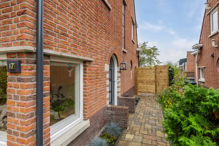 Foto 14 van van Linden van den Heuvellsingel 17