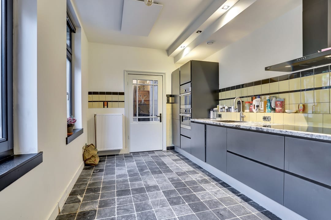 Photo 13 of Neerstraat 63