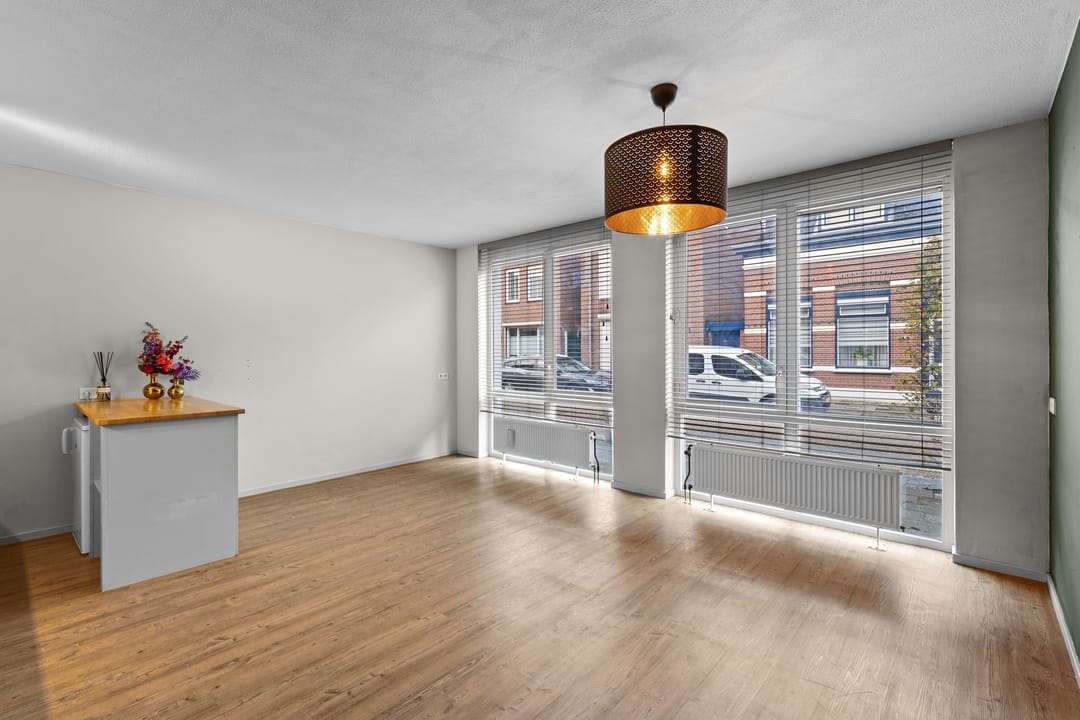 Photo 2 of Damstraat 46-B