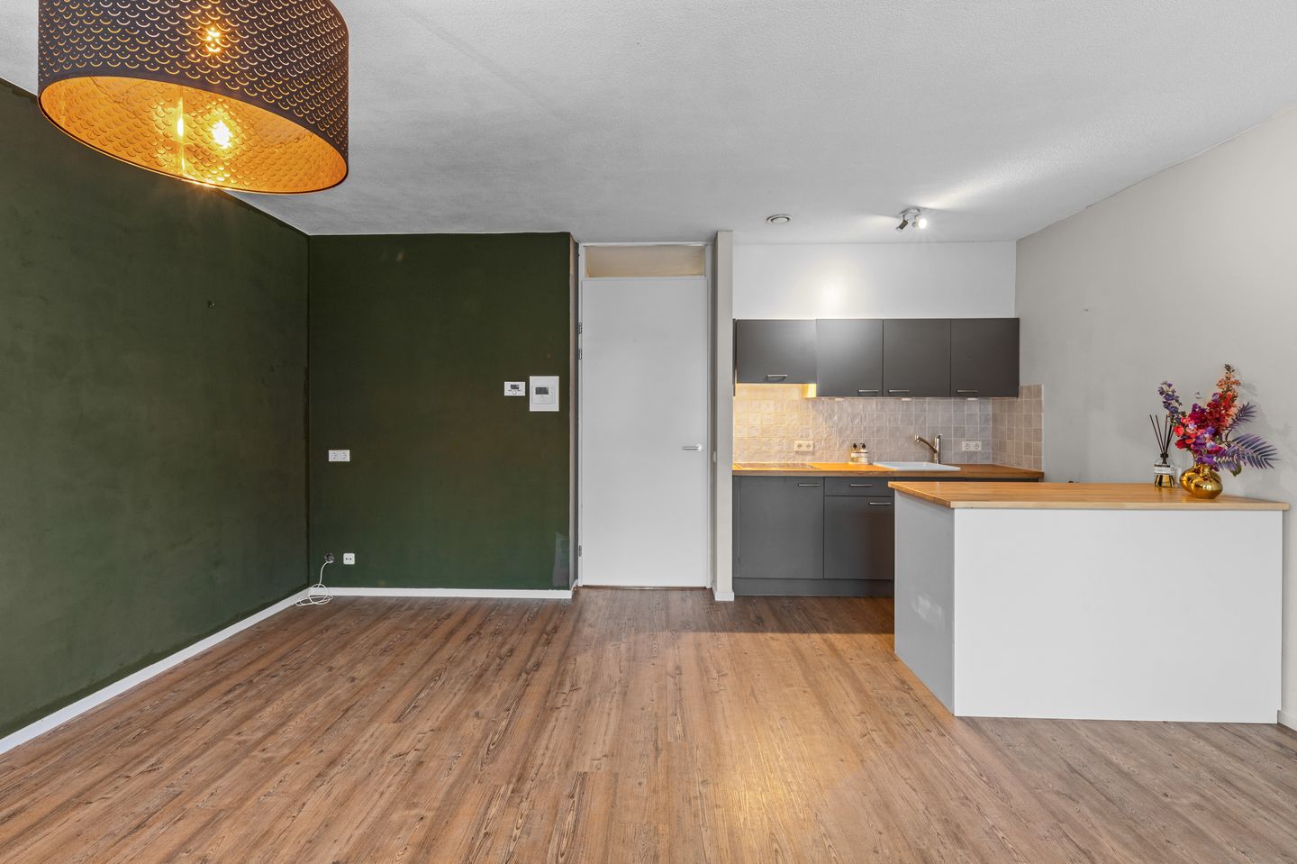 Photo 14 of Damstraat 46-B