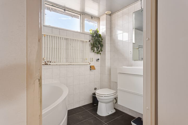 Photo 20 of Tom Brandstraat 15