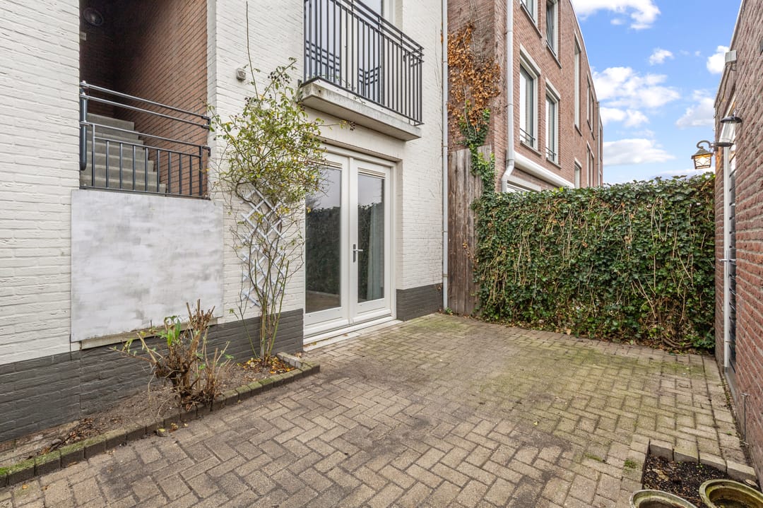 Photo 31 of Damstraat 46-B