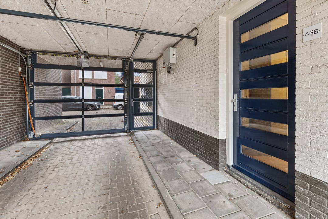 Photo 37 of Damstraat 46-B