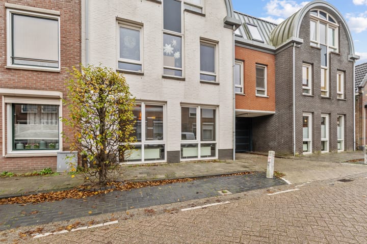 Foto 38 van Damstraat 46-B