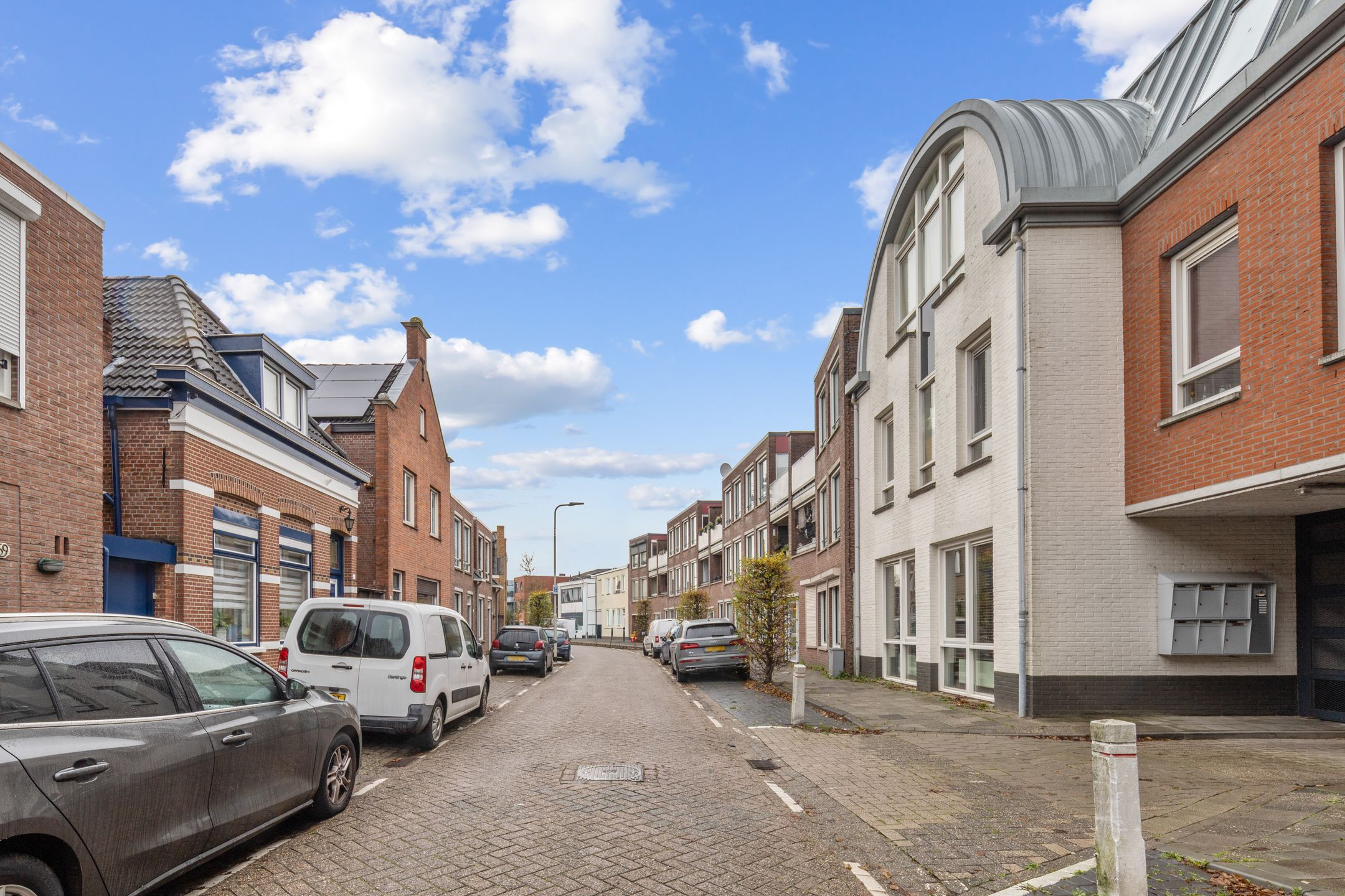 Photo 39 of Damstraat 46-B