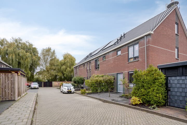 Foto 2 van Klaproosstraat 2