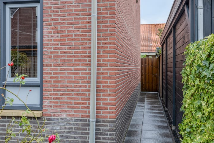 Foto 3 van Klaproosstraat 2