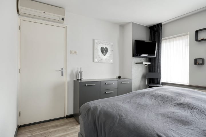 Photo 29 of Servaasstraat 37