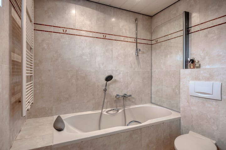 Photo 33 of Servaasstraat 37