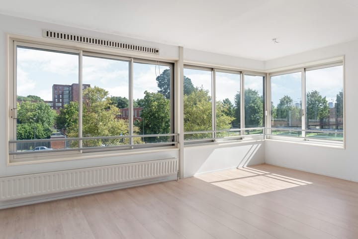 Photo 4 of Efua Sutherlandstraat 40