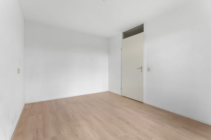 Photo 6 of Efua Sutherlandstraat 40