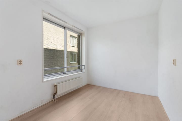 Photo 7 of Efua Sutherlandstraat 40