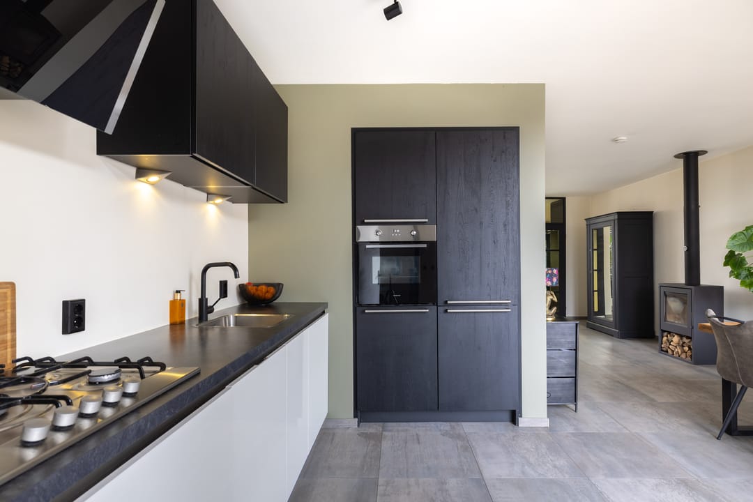 Photo 23 of Molefinne 29