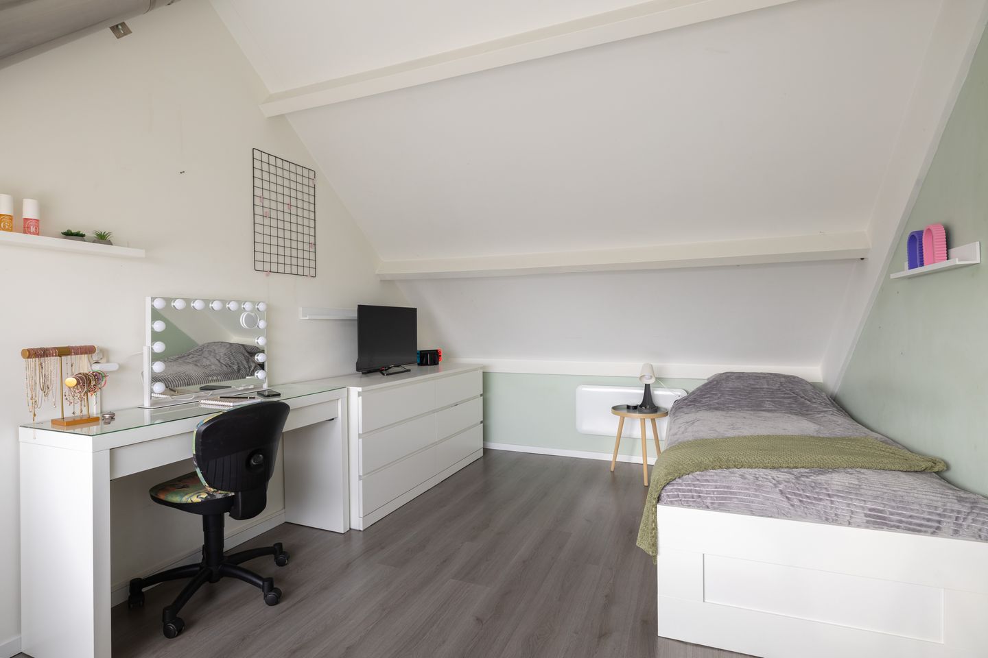 Photo 40 of Molefinne 29