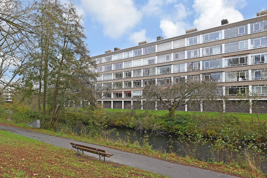 Photo 1 of Barnsteenhorst 298