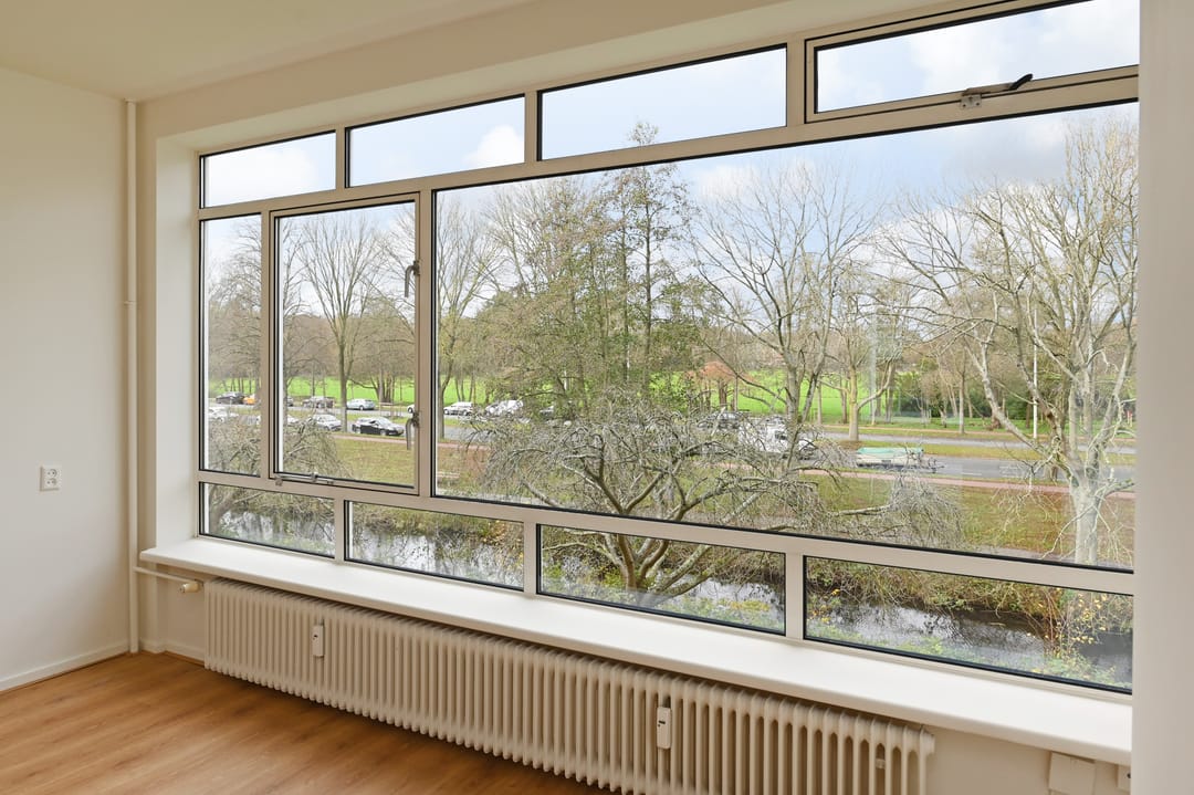 Photo 7 of Barnsteenhorst 298