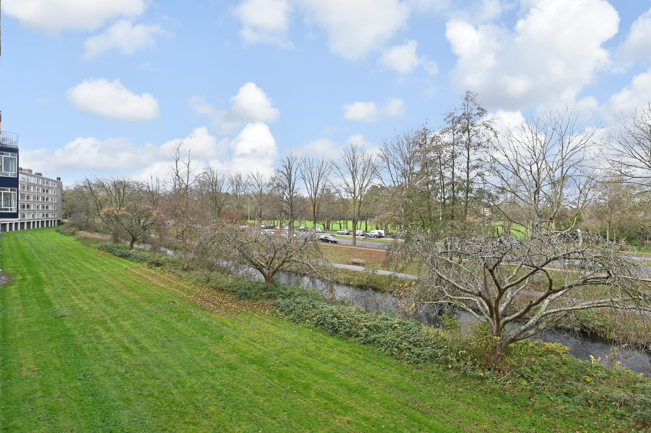 Photo 9 of Barnsteenhorst 298