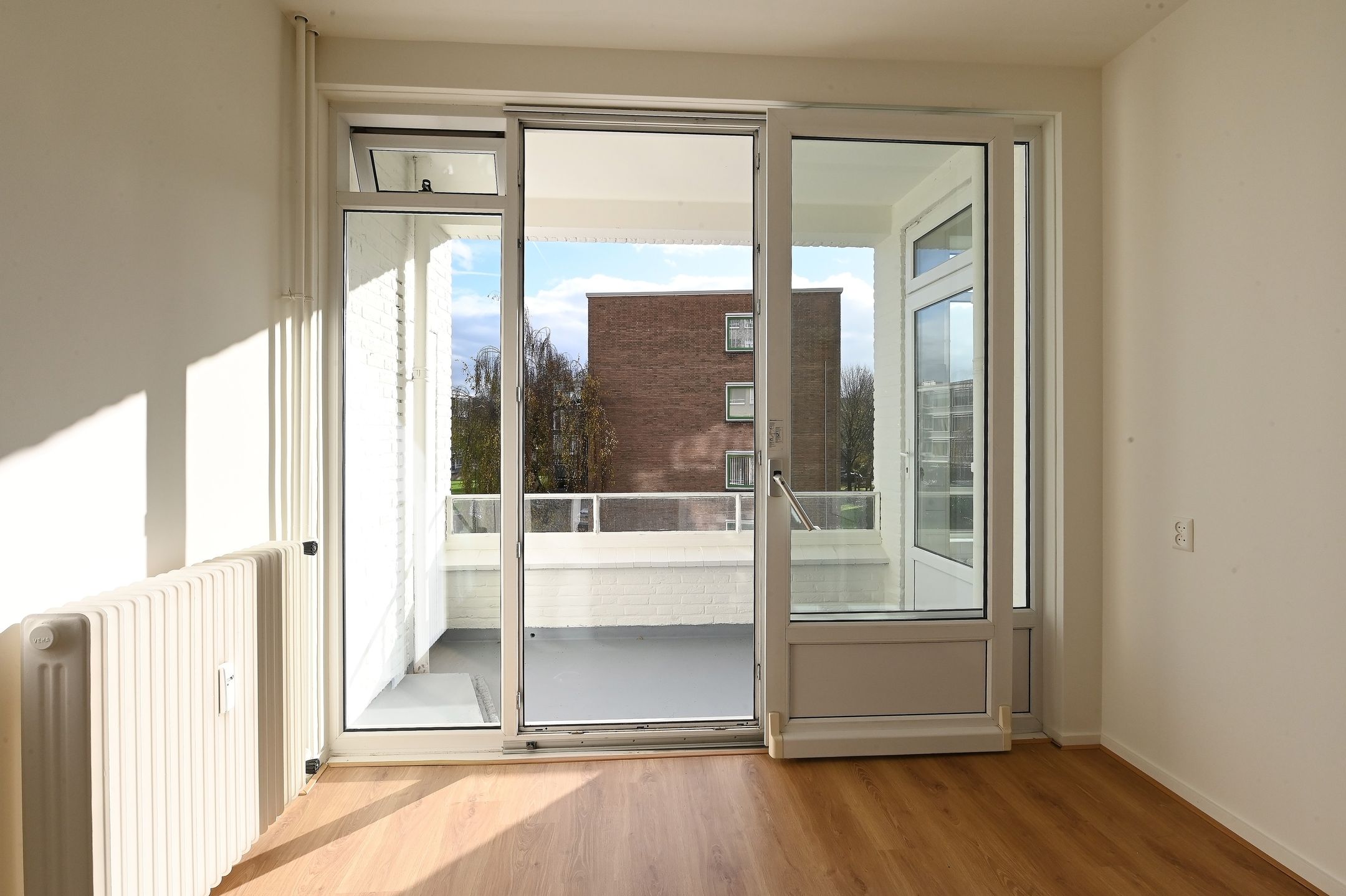 Photo 12 of Barnsteenhorst 298