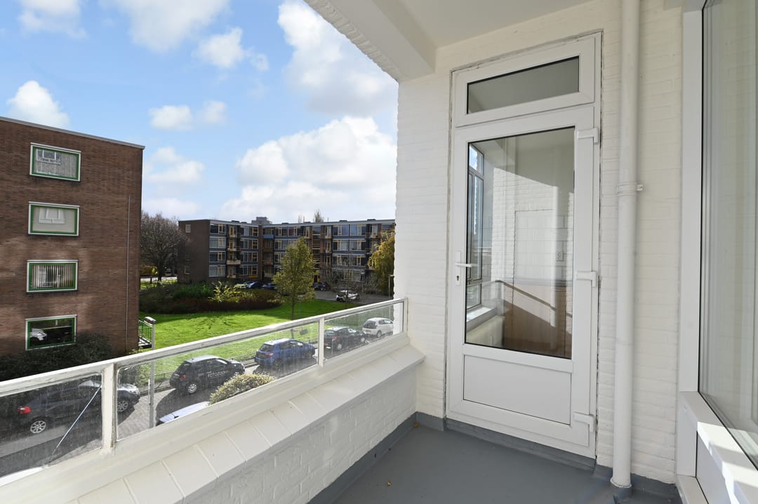 Photo 16 of Barnsteenhorst 298