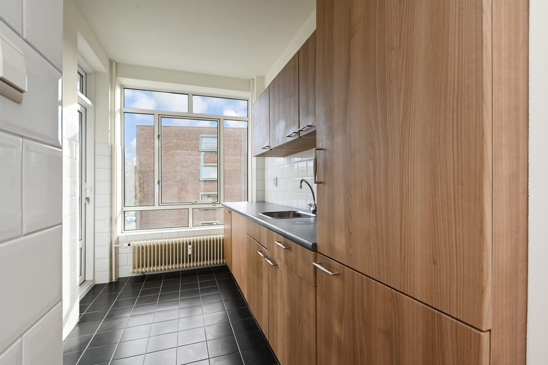 Photo 22 of Barnsteenhorst 298