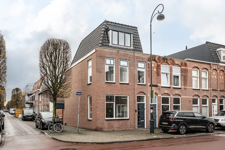 Teding van Berkhoutstraat 36 main image