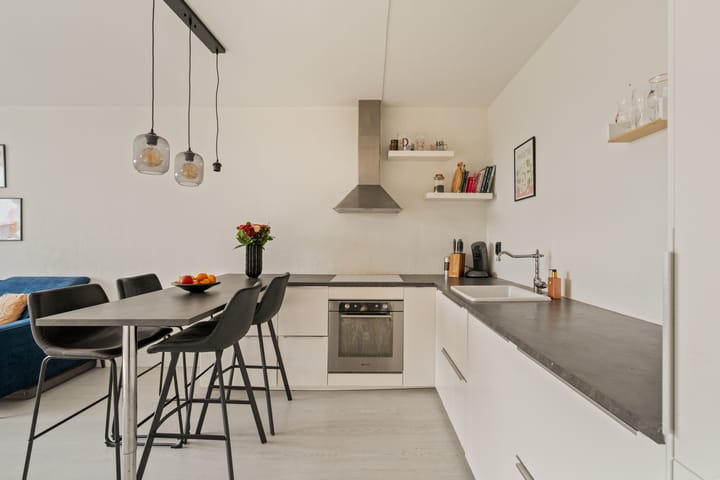 Foto 3 van Henry Moorepassage 26