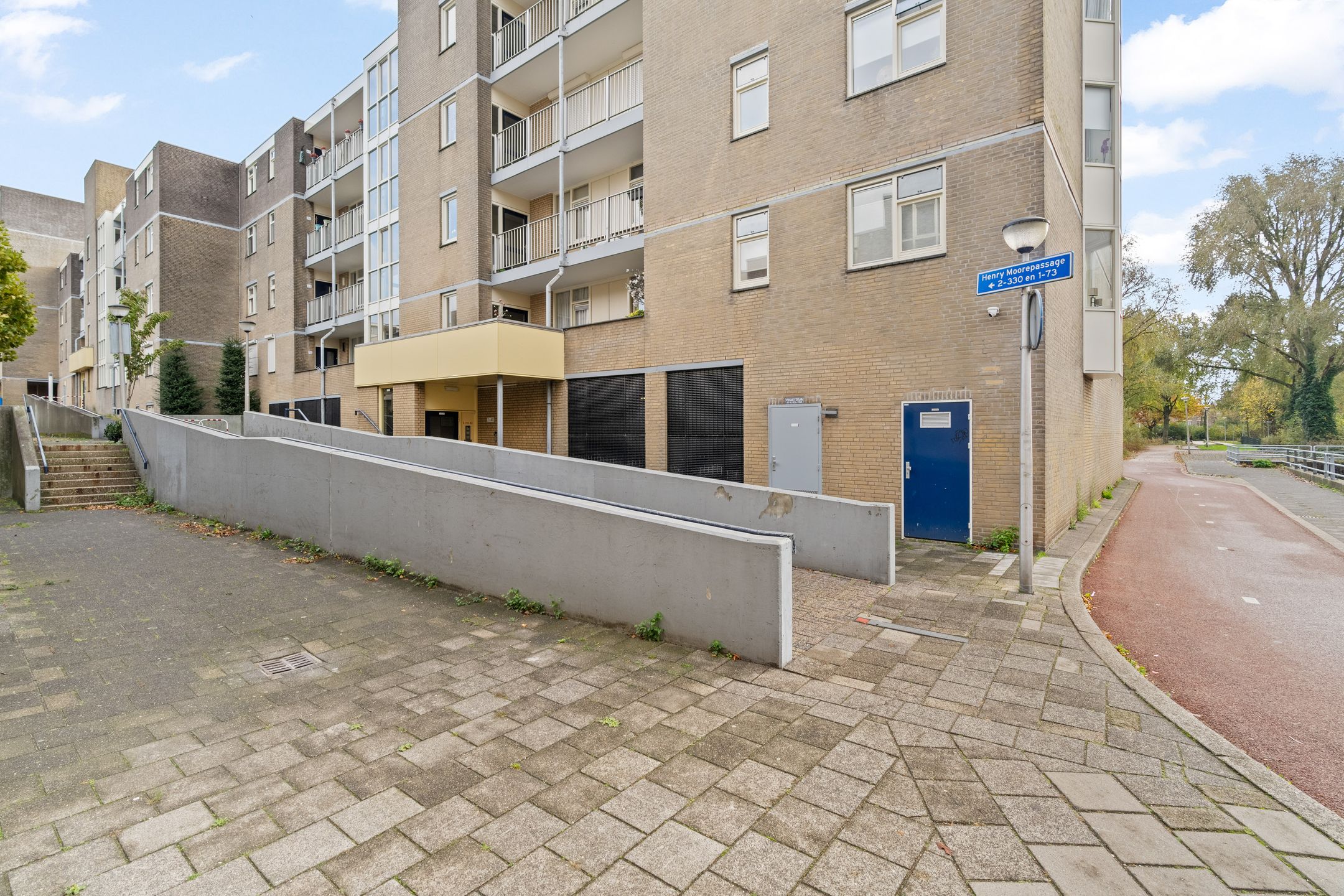 Foto 21 van Henry Moorepassage 26