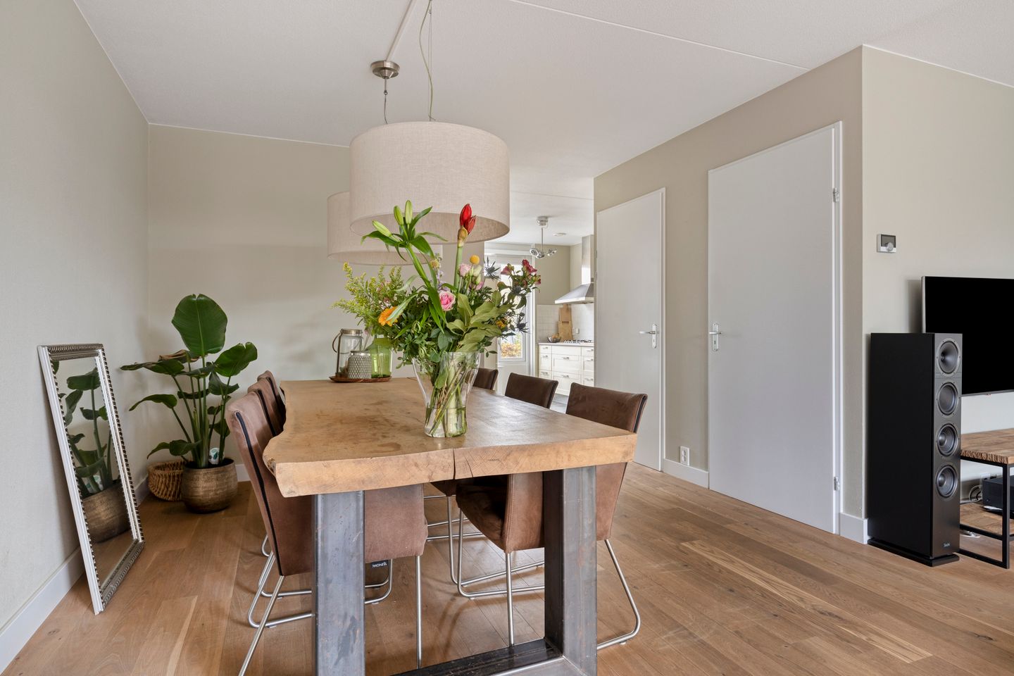 Foto 19 van Montgomerystraat 17