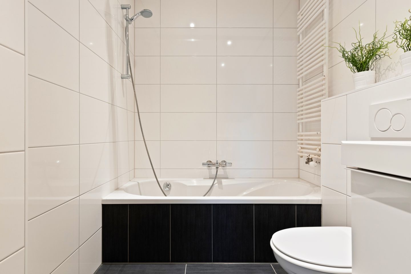 Foto 19 van Veldmaarschalk Montgomerylaan 669-M