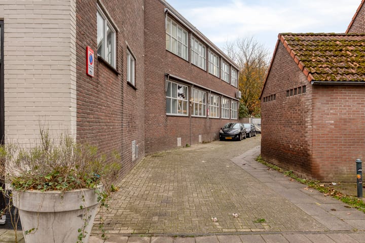 Foto 26 van Veldmaarschalk Montgomerylaan 669-M