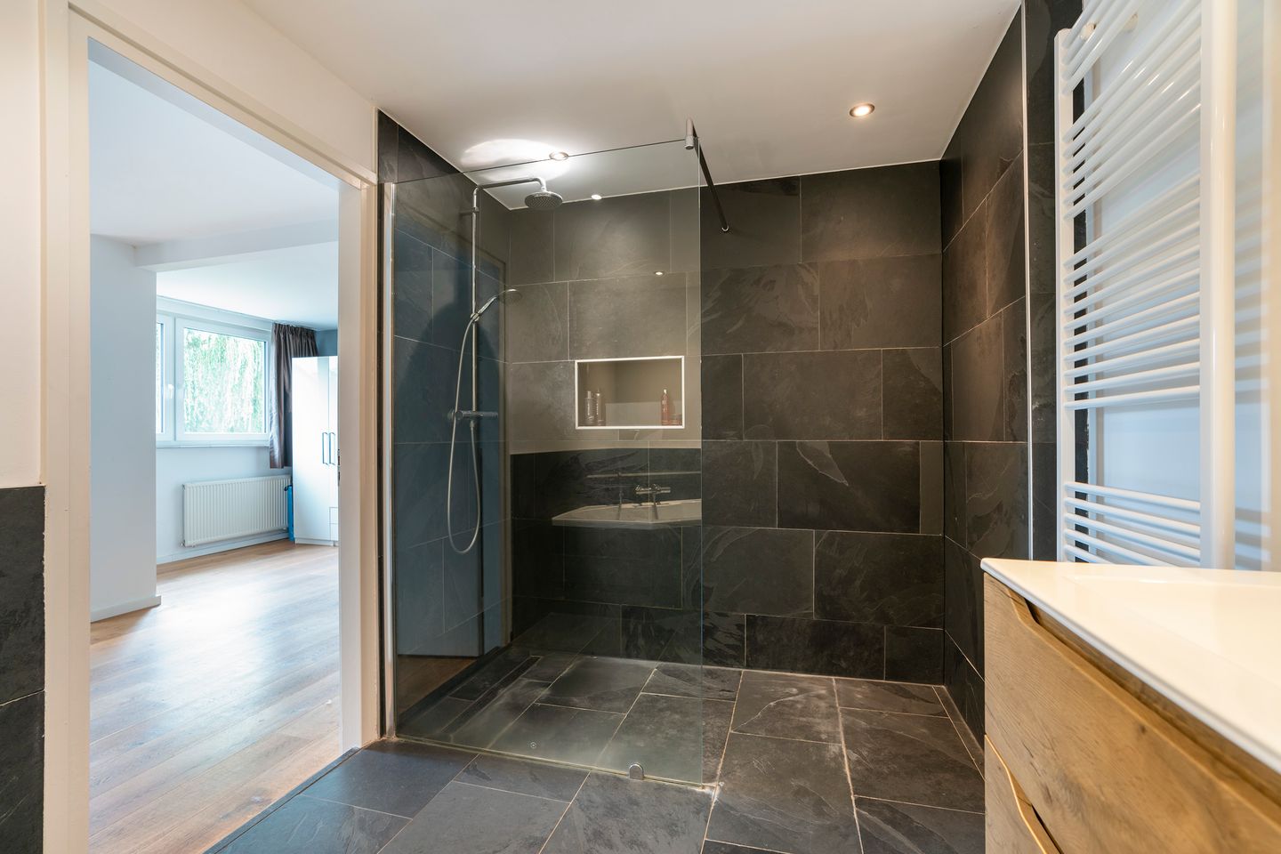 Foto 50 van César Franckrode 54