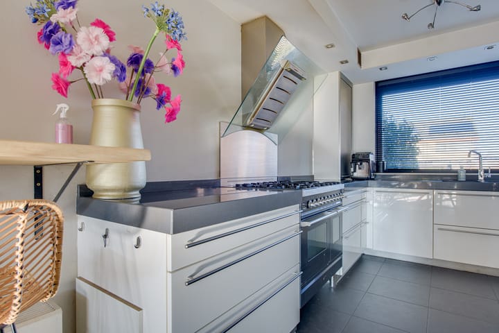 Foto 4 van Lehárstraat 10