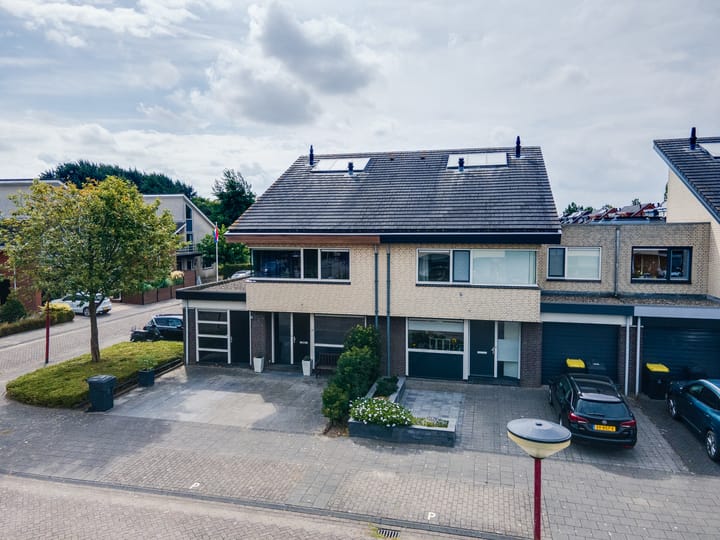 Photo 9 of Lehárstraat 10