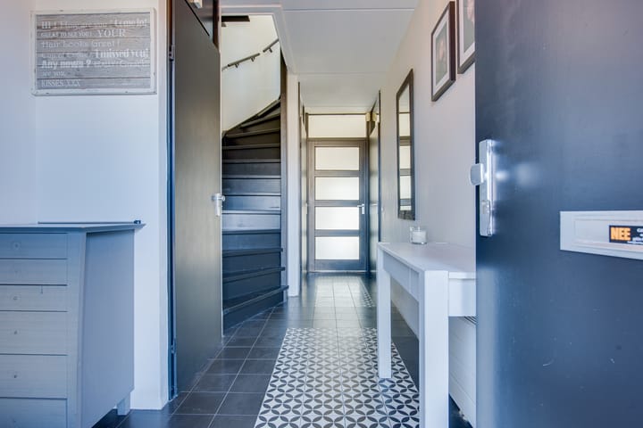 Photo 11 of Lehárstraat 10