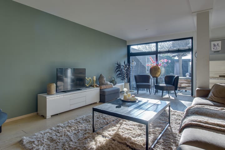 Photo 14 of Lehárstraat 10