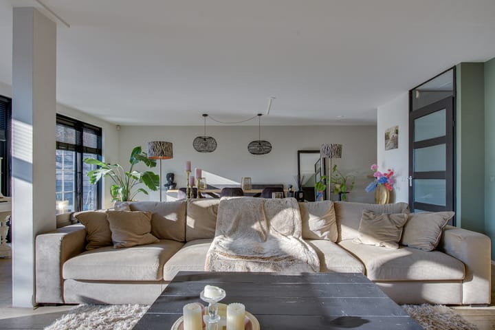 Photo 16 of Lehárstraat 10