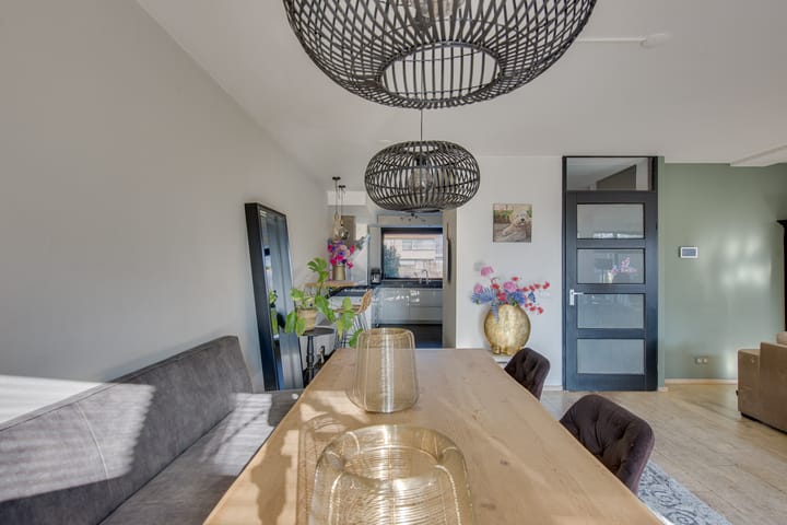 Photo 24 of Lehárstraat 10